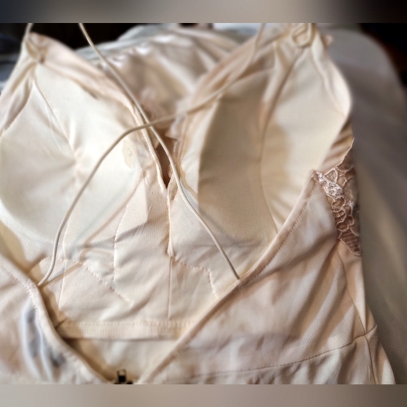 ENTRY Lace sheath Dress, long, drop back, spaghetti straps, Ivory,  Satin,  L - Picture 10 of 11